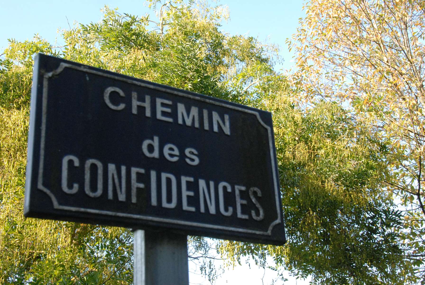 13-CHEMIN-DES-CONFIDENCES