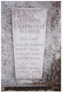 3-PLAQUE-MONUMENT-AUX-MORTS